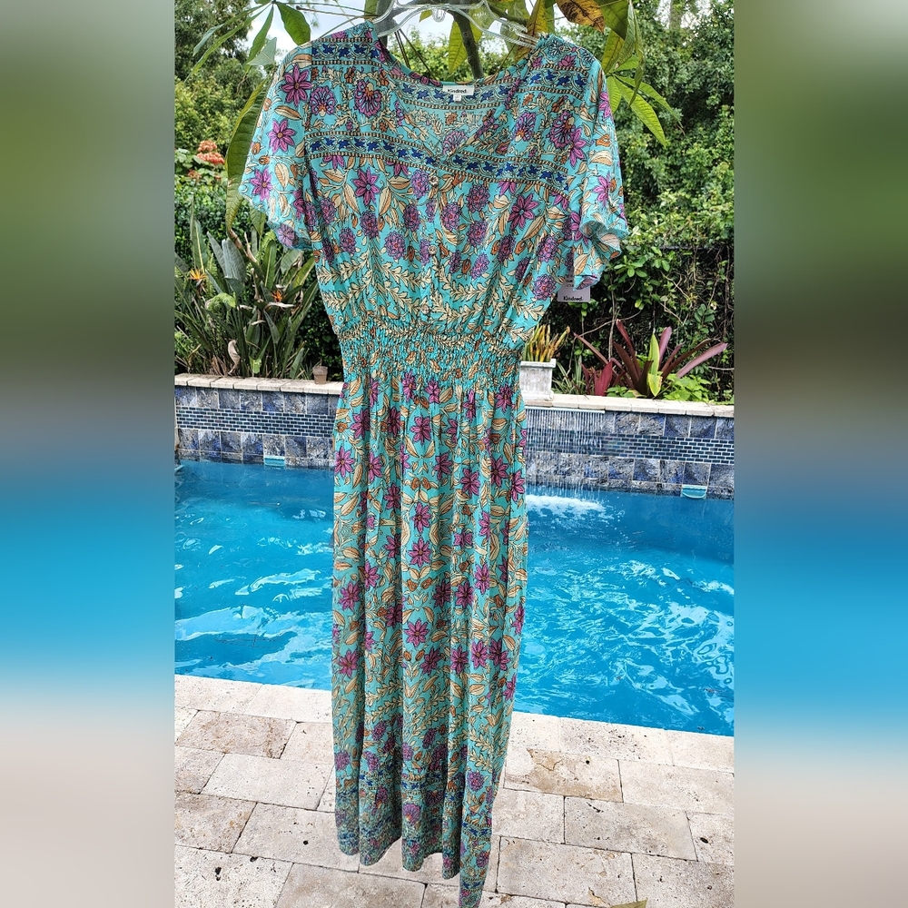 NWT ANTHROPOLOGIE KINDRED BOHO-CHIC FLORAL AQUA SMOCKED MAXI DRESS WOMEN'S Sz Sm